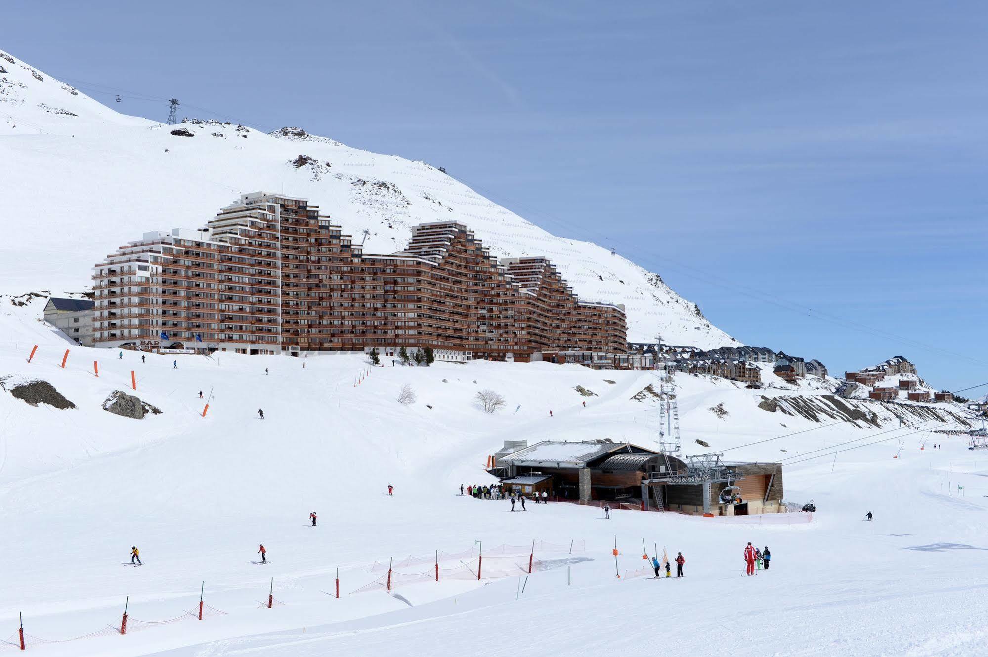 Pierre & Vacances Residence Le Montana Ла Монги Екстериор снимка