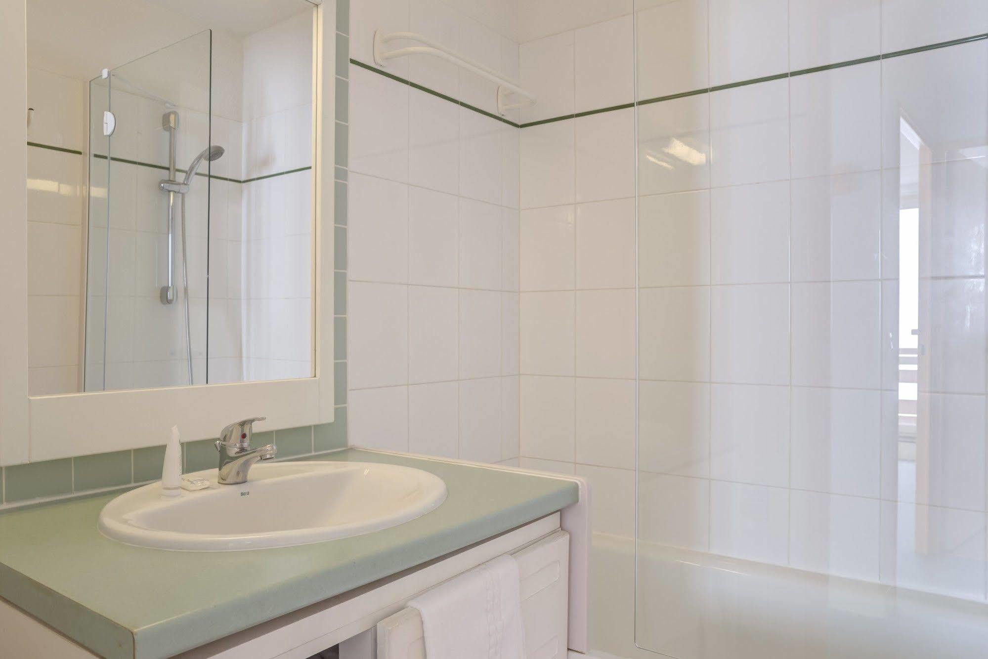 Pierre & Vacances Residence Le Montana Ла Монги Екстериор снимка